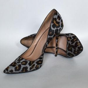Leopard print pony hair pumps, size 41